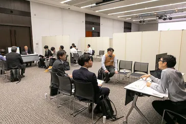 産学連携による事業創発を目指し、研究者との直接交流を実施