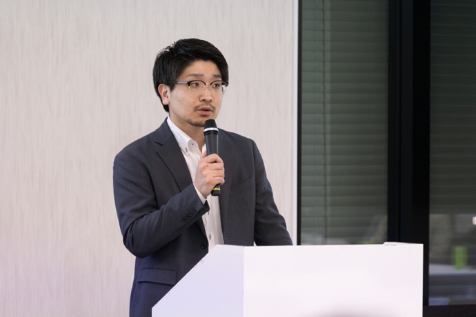 経済産業省の折口直也氏